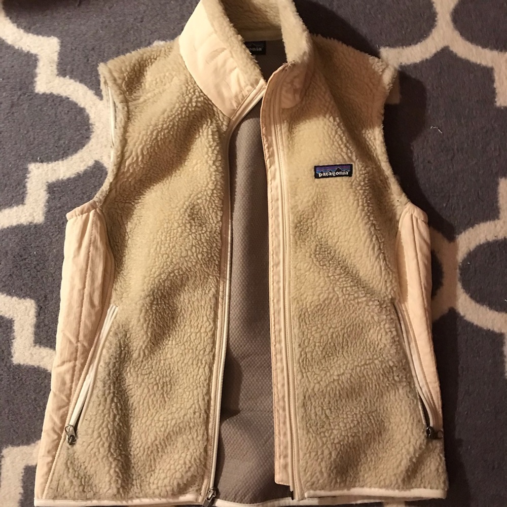 Patagonia Retro Pile Fleece Vest in cream